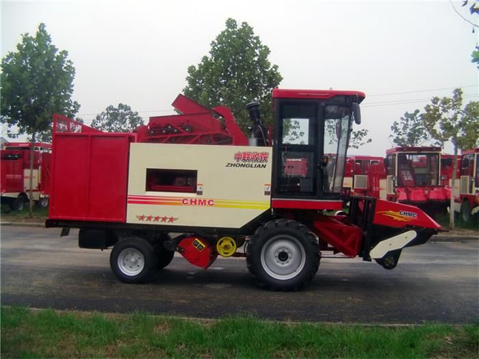 Self-propelled Corn Combine