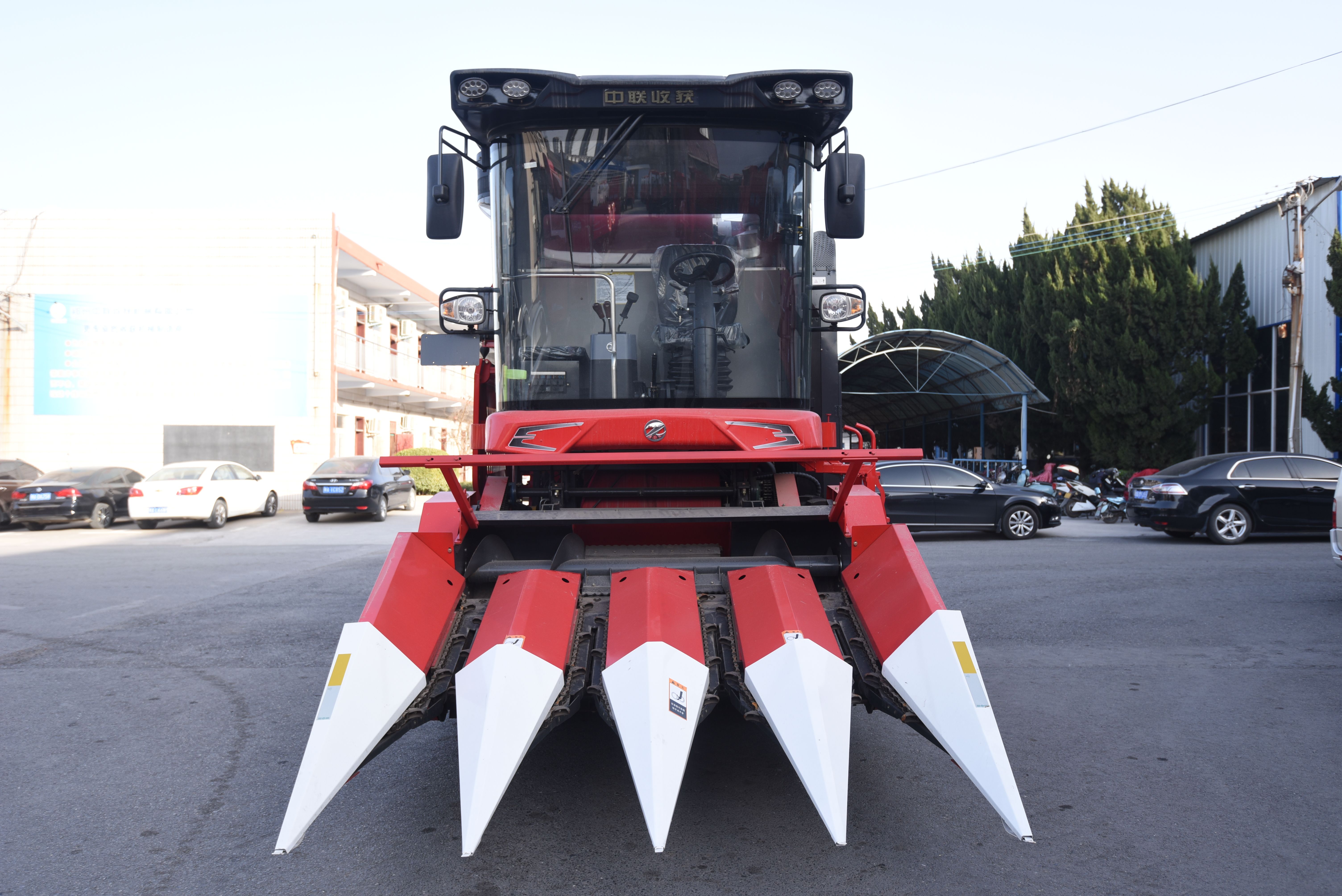 Small Corn Combine Harvest 240hp Grain Harvester of Agricult